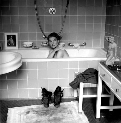 Siurealistinio grožio ikona Hitlerio vonioje