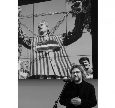 Paroda „Kelias į Laisvę. Lietuva 1988–1991 metais“. V.Usinavičiui įteiktas apdovanojimas „Už nuopelnus žurnalistikai.