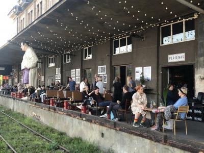 Vilniuje „Perone“ atidarytas „Φ langas“
